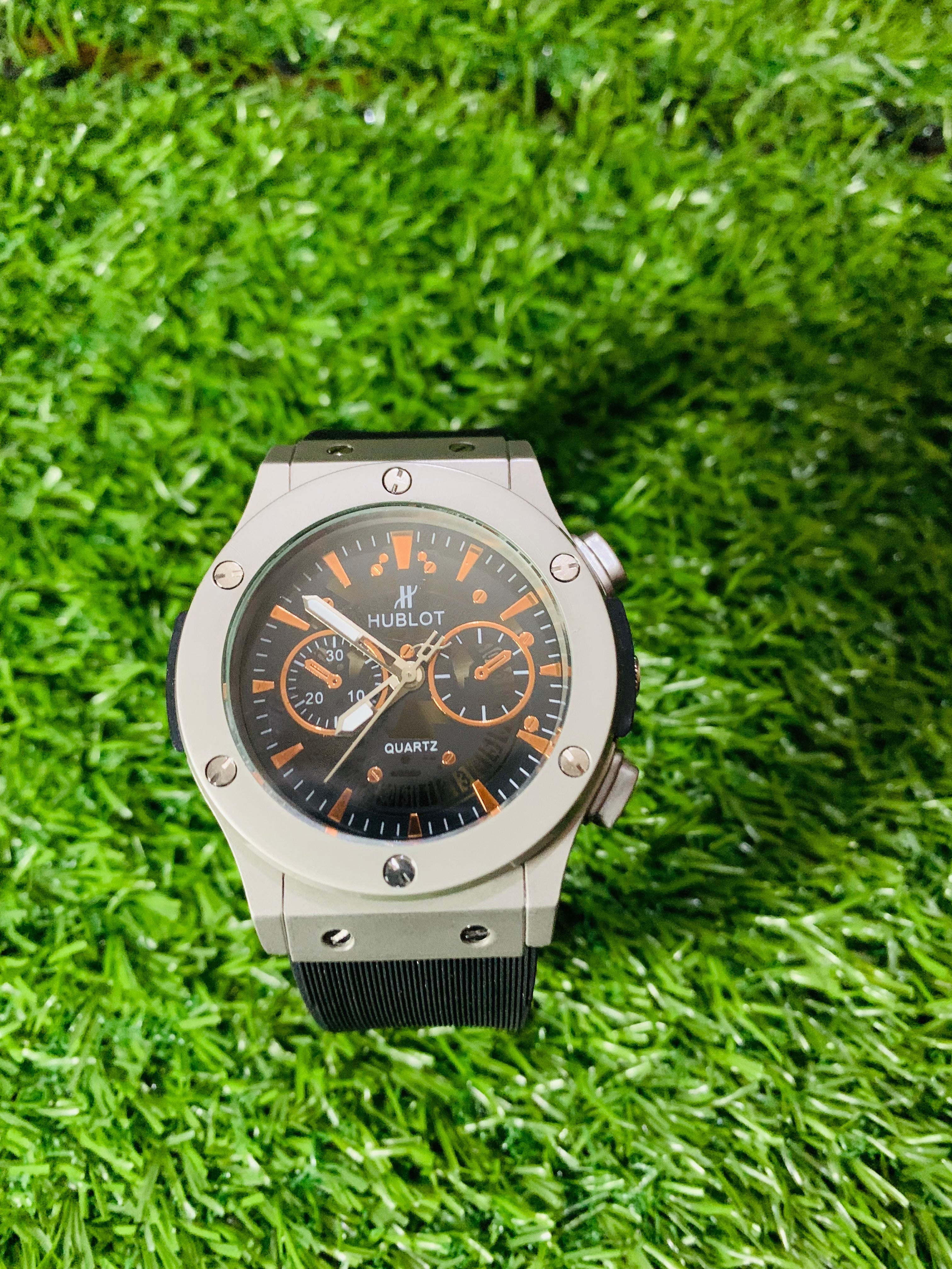 Hublot Men Stylish Wrist Watch in 3 Different Colors Rubber Strip, Stainless Dial with Box